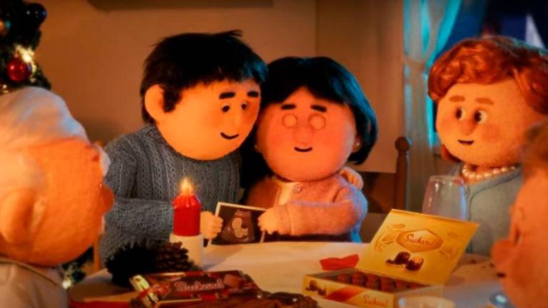 Suchard muestra cómo vive cada familia la Navidad en su nuevo anuncio