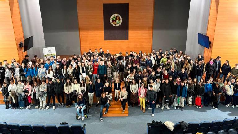 Más de 150 estudiantes de Secundaria participan en un programa de divulgación científica de la UJA
