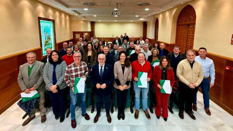 Cerca de 12,5 millones para 97 ayuntamientos y seis ELAS contratar a 1.042 jienneneses menores de 30 años