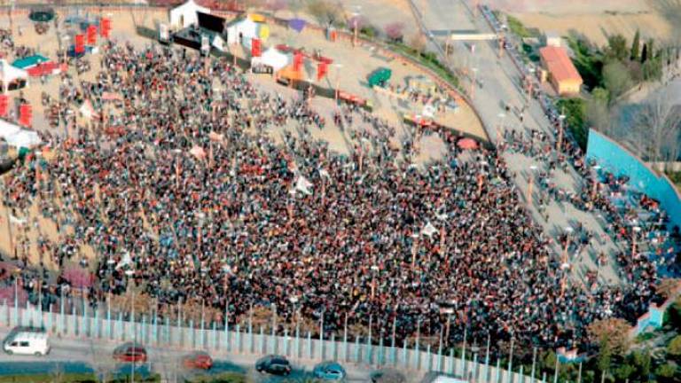 Tal día como hoy en 2008 publicábamos: La Fiesta de la Primavera concentra a miles de jóvenes