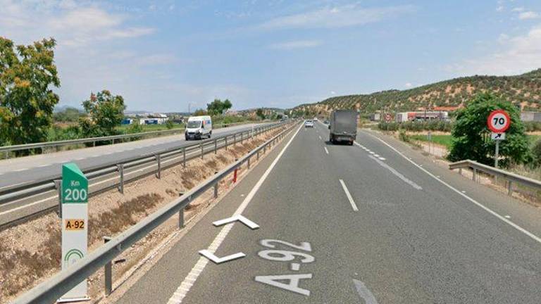 Imagen del 112 del punto kilométrico 200 de la autovía A-92, donde se ha producido un accidente con un hombre fallecido.