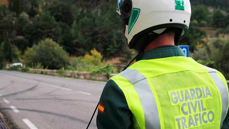 Dos muertos y un menor herido tras el vuelco de un turismo en Antequera