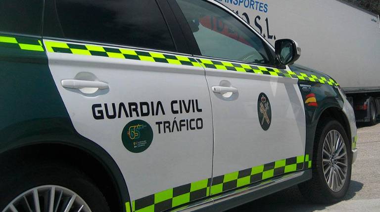 <i>Vehículo de la Guardia Civil de Tráfico. Archivo. </i>