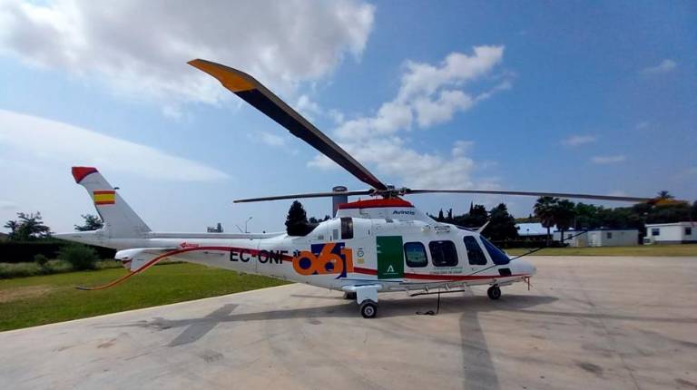 <i>Helicóptero del 061. / Emergencias del 112. </i>