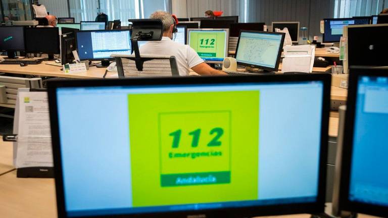 Muere un hombre al chocar una motocicleta con un caballo en Sanlúcar de Barrameda