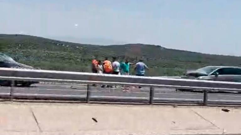 <i>Los servicios sanitarios y Guardia Civil se desplazan hasta el lugar. / Clip rescatado del vídeo.</i>