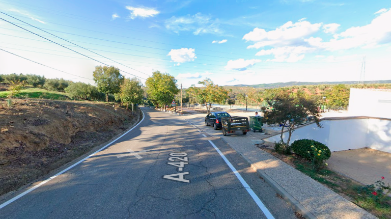 <i>La A-420, en un punto a su paso por Marmolejo. / Google Maps. </i>