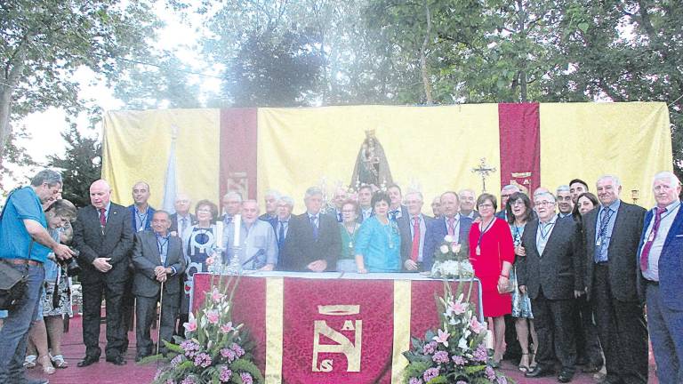 Jornada memorable en Santa Ana por los 500 años de la cofradía de la Abuela