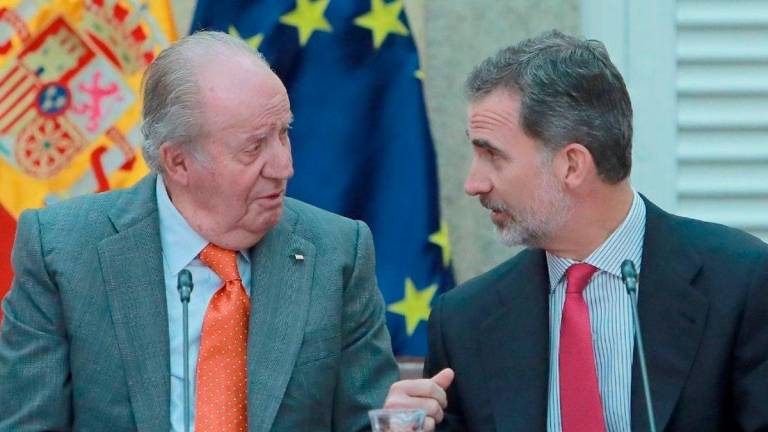 Felipe VI acuerda con el emérito verse en Madrid