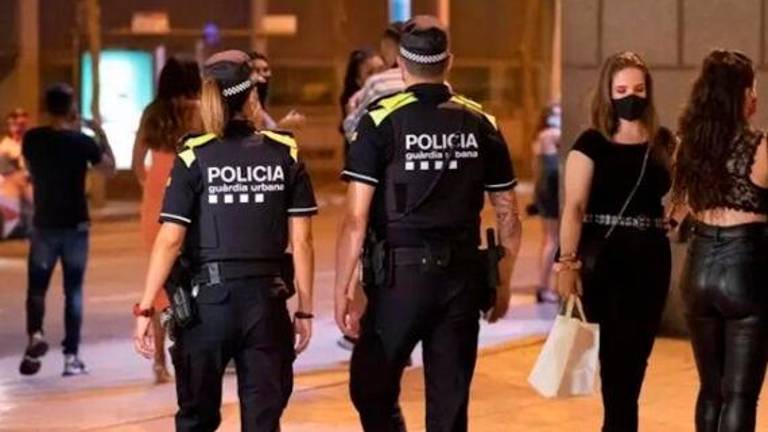 Desalojadas 9.055 personas en aglomeraciones en Barcelona la madrugada del domingo
