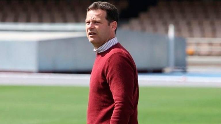 Juanmi Puentenueva toma el mando del Ciudad de Torredonjimeno para luchar por el play off