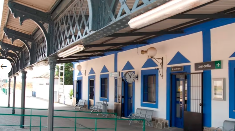 <i>Estación de Vilches. Archivo. / Junta de Andalucía.</i>