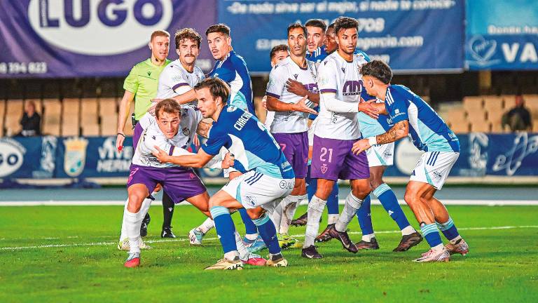 El Real Jaén, con todo ante el líder de la categoría