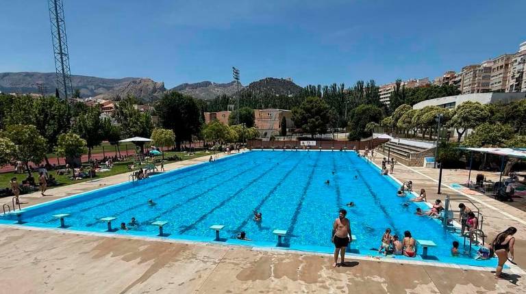 <i>Piscina de La Salobreja. / Ayuntamiento de Jaén. </i>