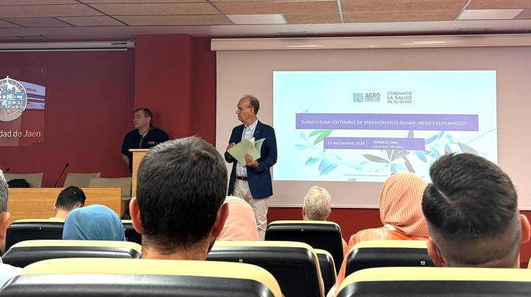 <i>Seminario agricultura sostenible INUO. / Universidad de Jaén. </i>