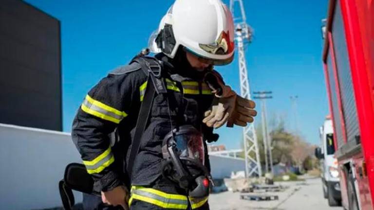 Extinguido el incendio en una fábrica de orujo de Navas de San Juan