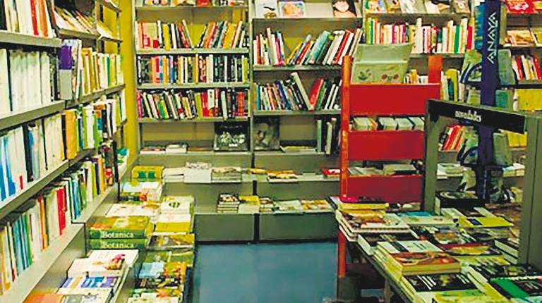 ARCHIVO. <i> Imagen de los libros de una librería.</i>