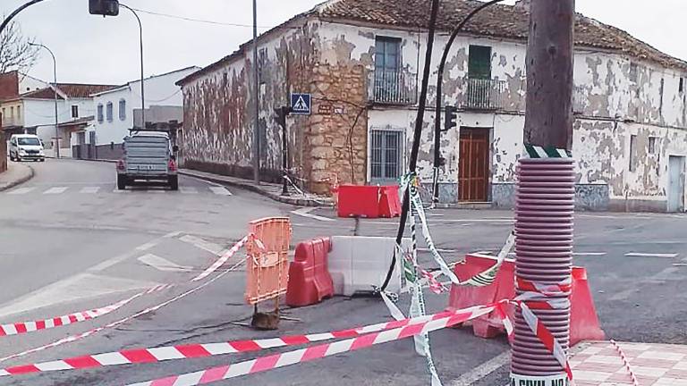 Queja por la tardanza en retirar un cable