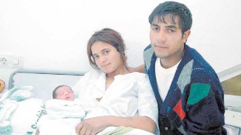 Tal día como hoy en 2004 publicábamos: Una mujer da a luz en Bailén en su traslado para ser expulsada a su país natal