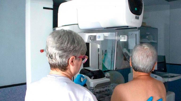 Mamografía, ecografía y biopsia en un mismo día, desde este lunes en Andalucía