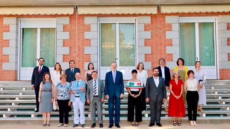 Felipe VI recibe a los galardonados de los Premios Archiletras de la Lengua, entre ellos la UJA