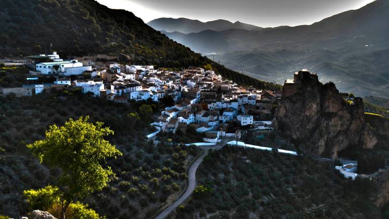 Solera vuelve a tener agua casi treinta meses después
