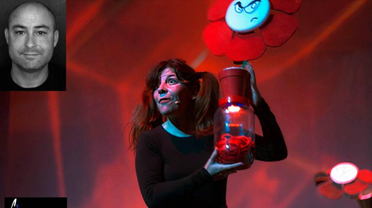 <i>Imagen de una de las escenas del espectáculo y, en la parte superior, Paco G. Melero, de Farandulario Teatro.</i>