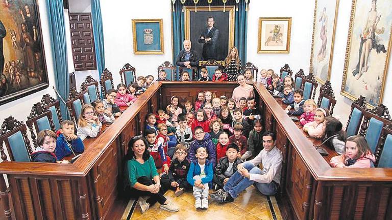 Niños de la SAFA, en el Ayuntamiento