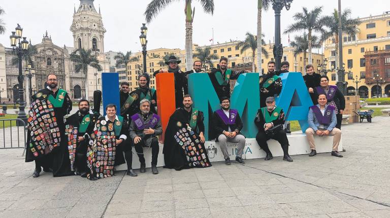 <i>Imagen de la Tuna Universitaria Distrito Jaén tras su paso por la ciudad de Lima el pasado verano.</i>