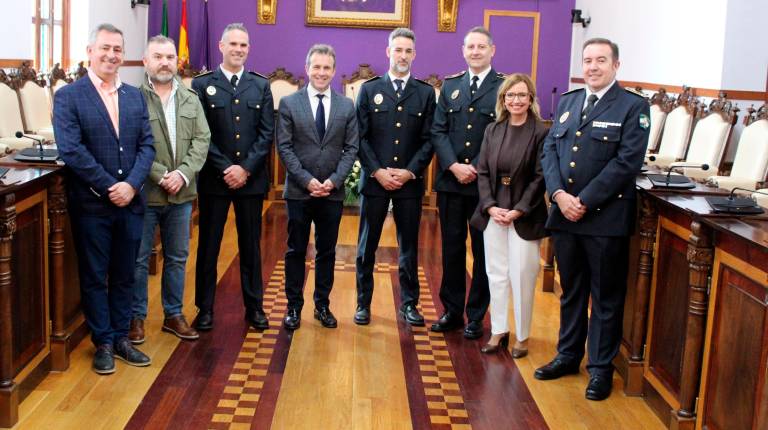 <i>Toma de posesión de los tres agentes de la Policía Local. / Ayuntamiento de Jaén.</i>