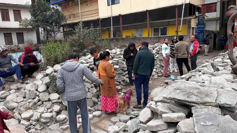 Ascienden a 95 los muertos por un terremoto de magnitud 6,8 en Tíbet