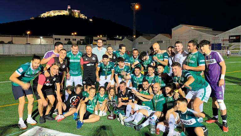 El Úbeda Viva conquista la Copa Subdelegado en una temporada de oro