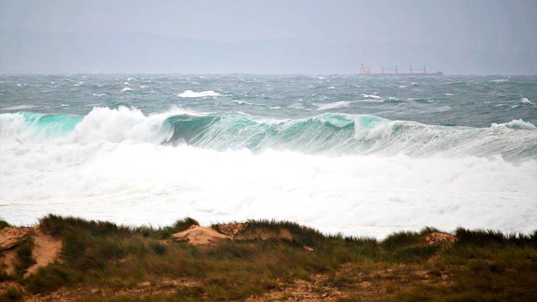 La borrasca Herminia inicia un potente temporal de precipitaciones y viento