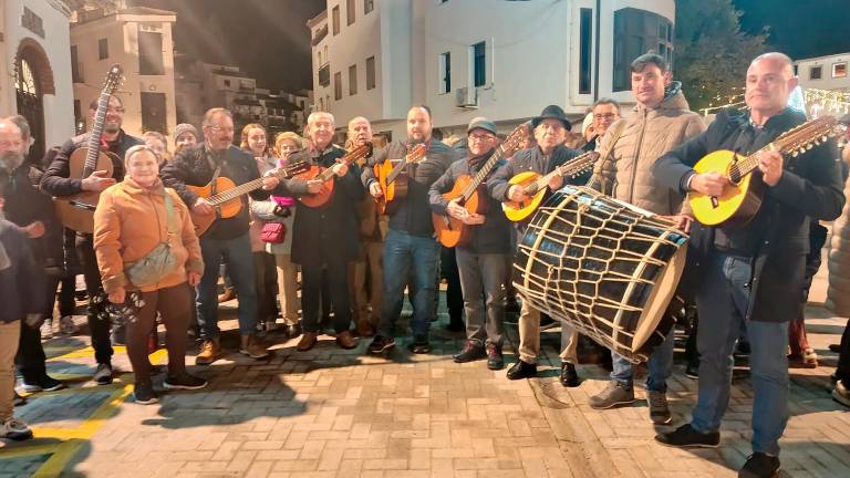 Cambil vive la centenaria tradición de La Tambora, el arraigo de todo un pueblo