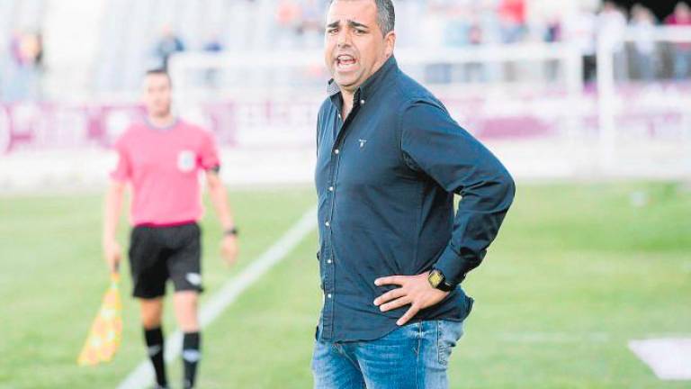 El Real Jaén tiene que desbloquear la denuncia de Germán Crespo para jugar ante el Melilla CD