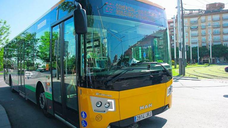 Los universitarios ya pueden renovar su tarjeta de transporte público desde la sede electrónica municipal
