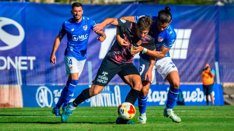 El Linares Deportivo se enfrenta hoy al Recreativo de Huelva