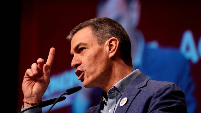 Sánchez afea a Feijóo sus cambios con el decreto ómnibus: “No le importan nada los pensionistas”