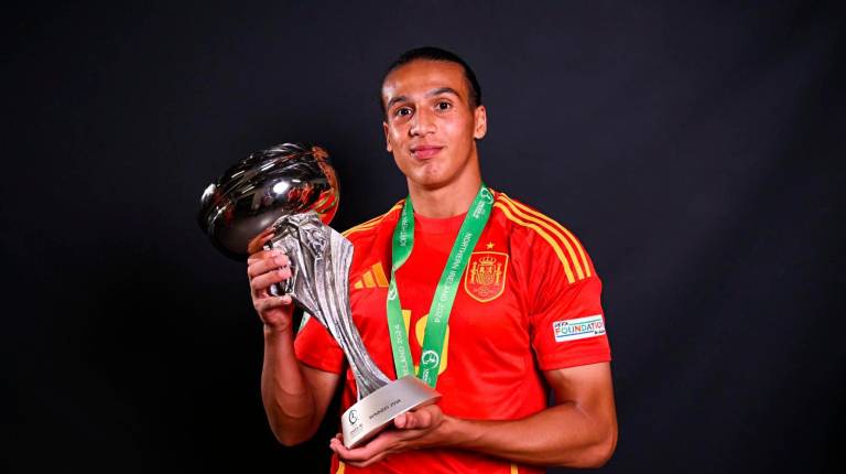 <i> Yanis Senhadji Chikhaoui, delantero centro sub-23. </i>