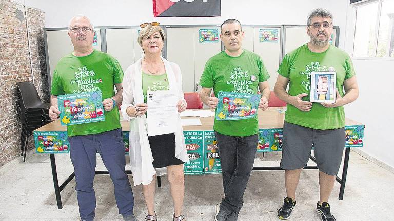 CGT, multada por pegar carteles en una cabina