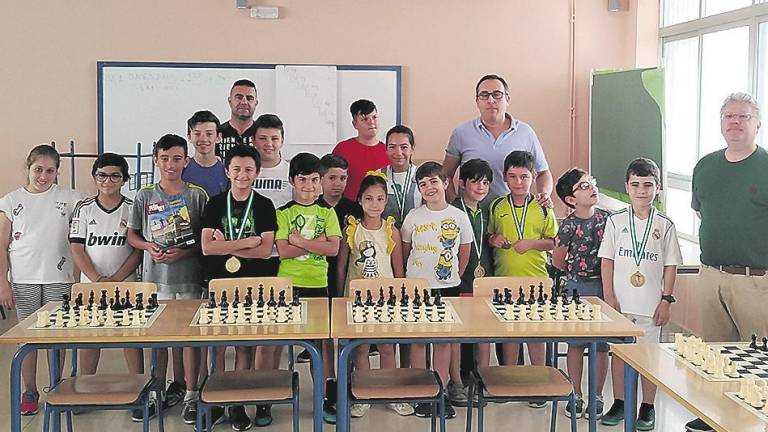 El Colegio Cristo Rey celebra una agradable cita con el ajedrez