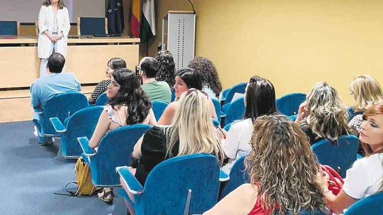 Enfermeros se incorporan en verano al Hospital de Linares