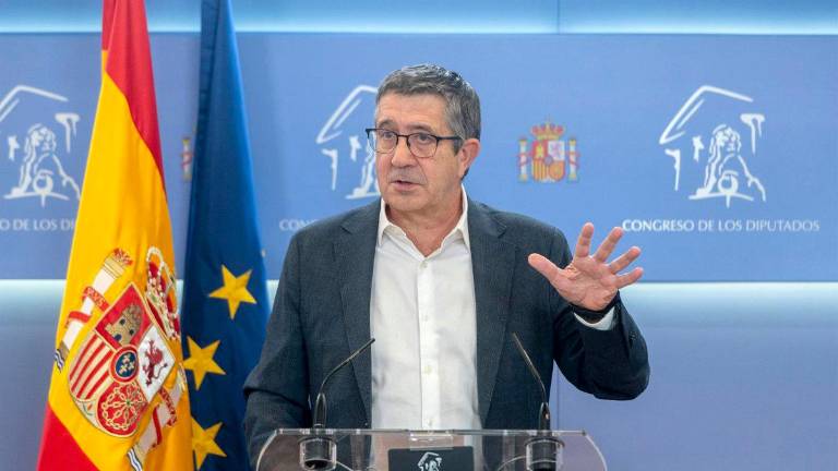Patxi López durante una rueda de prensa posterior a la Junta de Portavoces. Archivo / Europa Press.