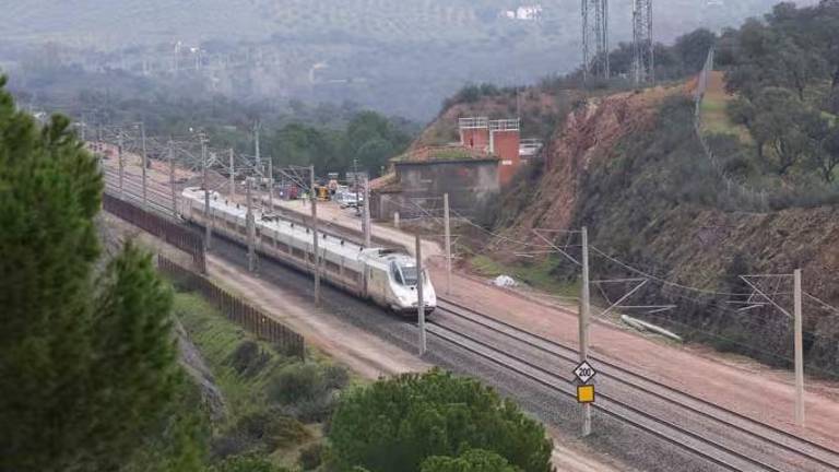 Renfe, Iryo y Ouigo reanudan este martes sus servicios de alta velocidad en la línea Madrid-Andalucía