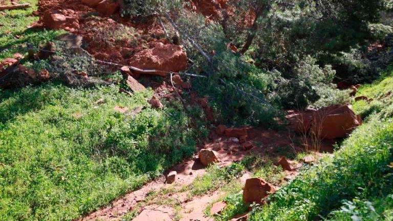 Todavía siguen desalojados 38 vecinos de Santisteban por los desprendimientos de la Guaría