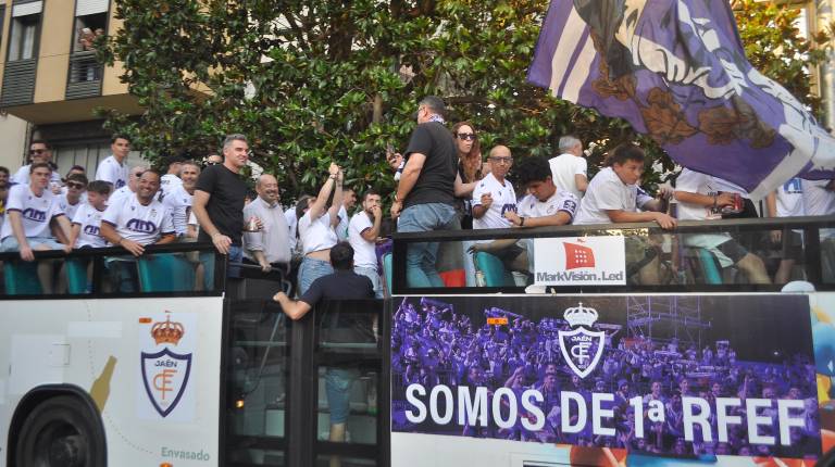 Reviva los mejores momentos de la celebración del ascenso del Real Jaén a Primera RFEF