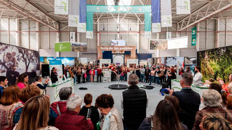 La gastronomía, el turismo y la artesanía destacan este sábado en la Feria de los Pueblos