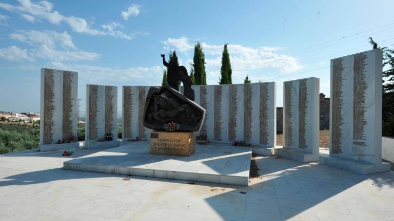 Cuenta atrás para la exhumación de la fosa 548 en el cementerio de San Eufrasio