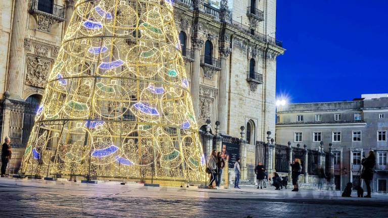 Cerca de tres millones de luces led iluminarán la ciudad durante la Navidad