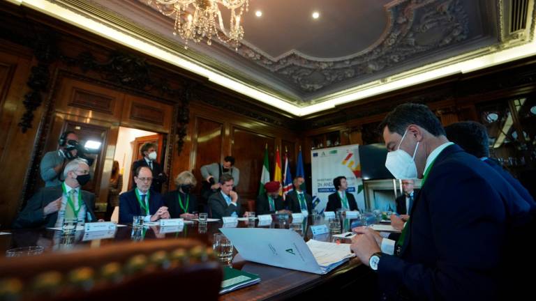 Moreno busca en Londres afianzar e impulsar las relaciones comerciales con el mercado británico